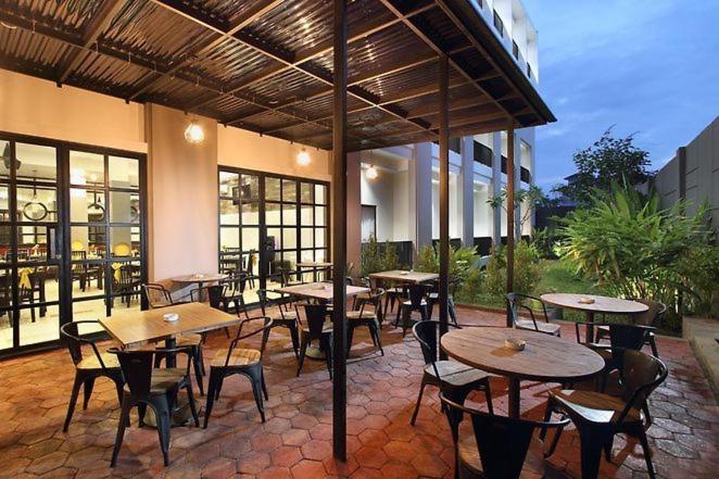 Helios Hotel & Convention Watampone Dış mekan fotoğraf
