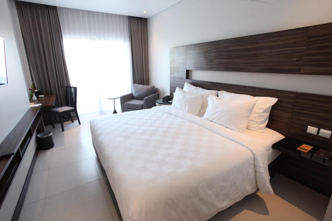 Helios Hotel & Convention Watampone Dış mekan fotoğraf