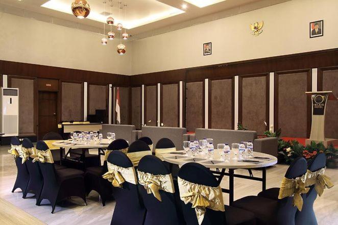 Helios Hotel & Convention Watampone Dış mekan fotoğraf